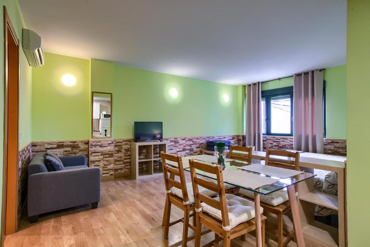 Apartamentos Barajas Madrid Exterior foto